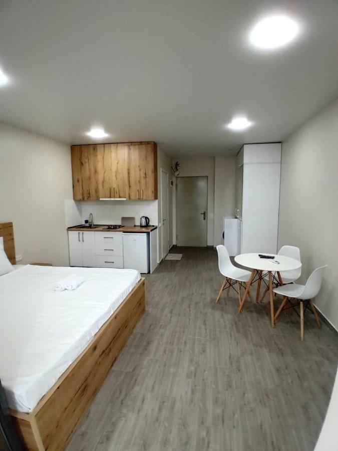 Central Park Apartment Batumi Exterior foto